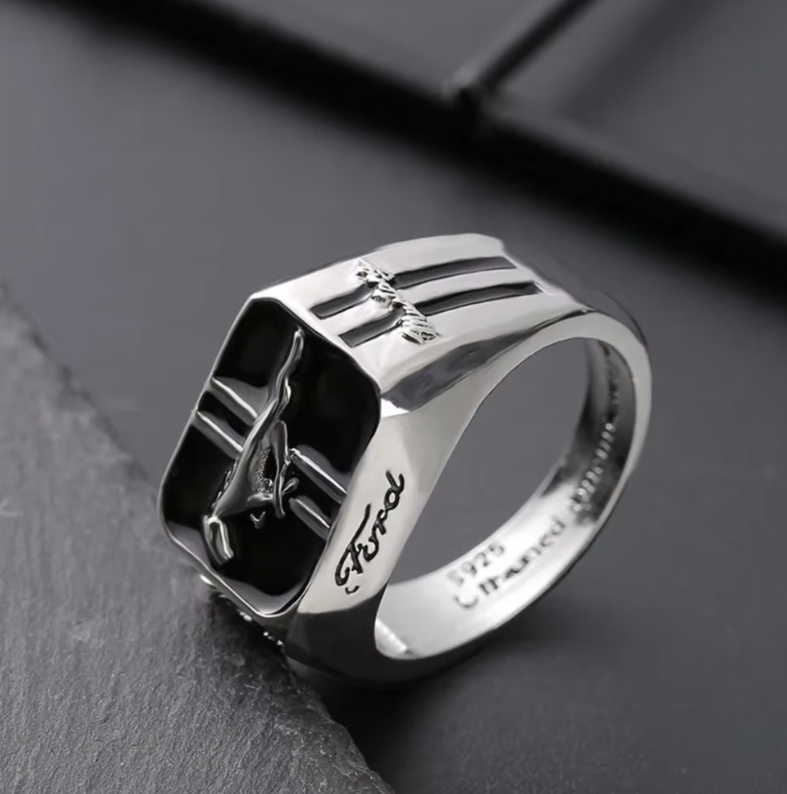 Mustang Ring